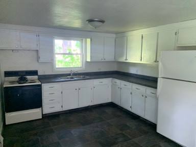 Apartment for rent at 400 S Gilbert St, Footville, WI 53537