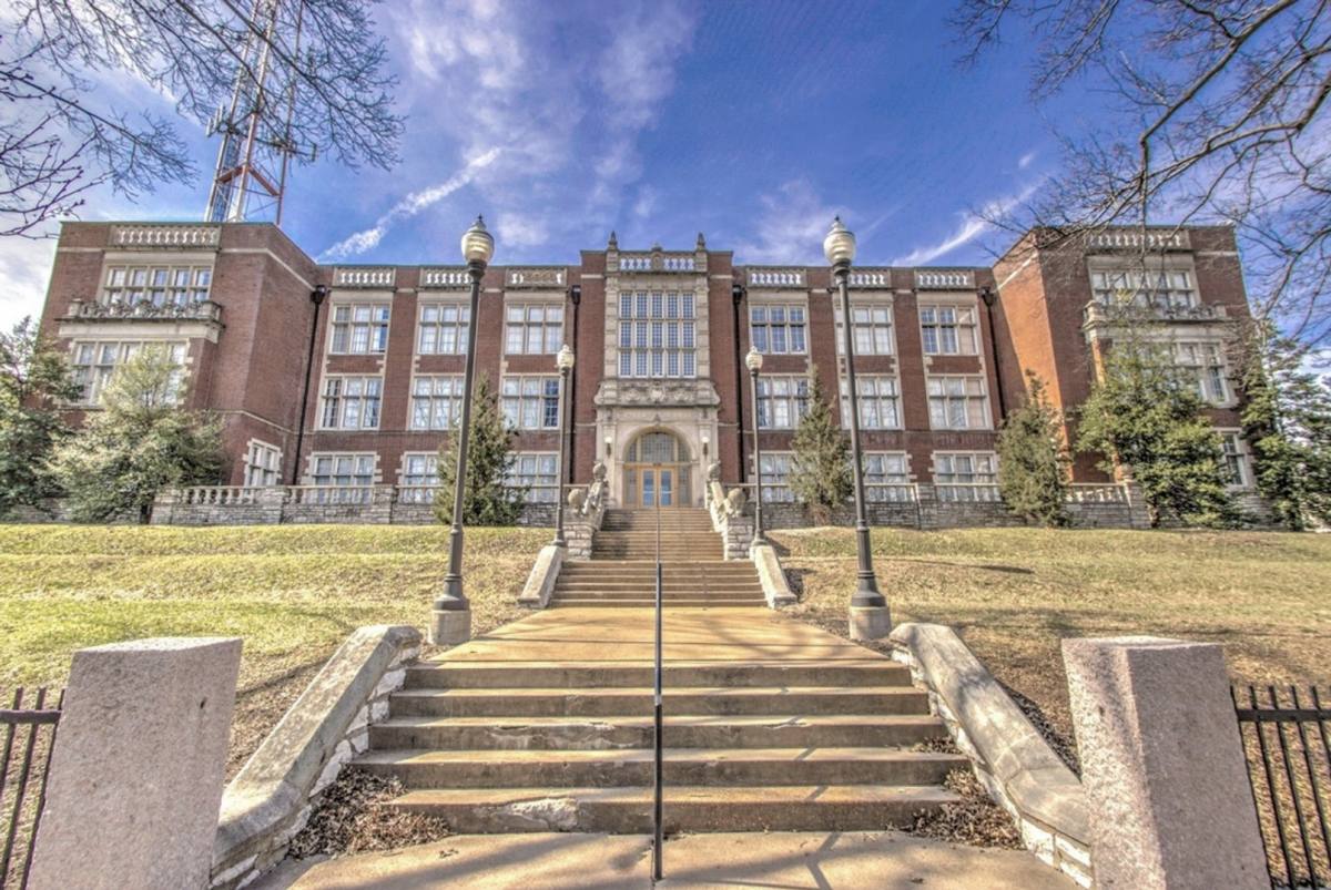 Apartment for rent at 1517 S Theresa Ave, Saint Louis, MO 63104