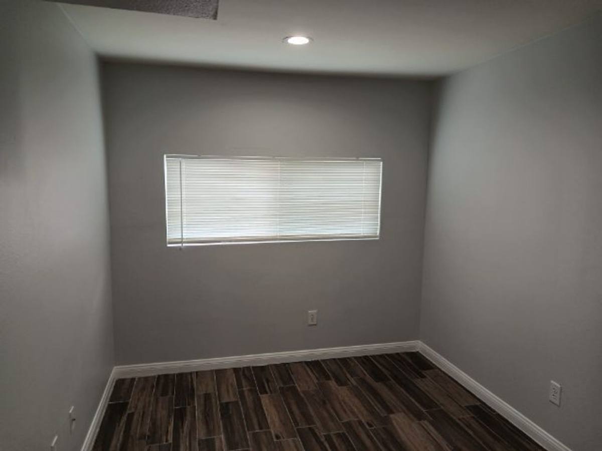 Apartment for rent at 2401 Sunrise Ave, Las Vegas, NV 89101