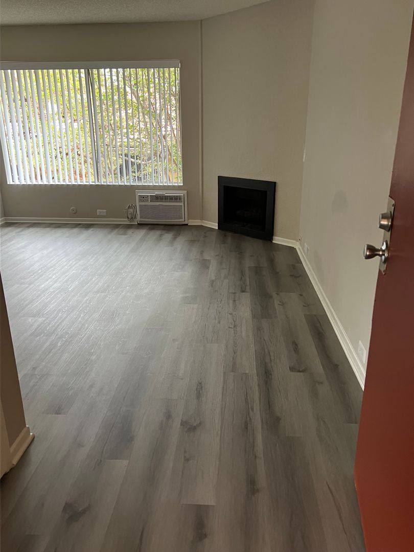 Apartment for rent at 6400 Lincoln Ave, Buena Park, CA 90620