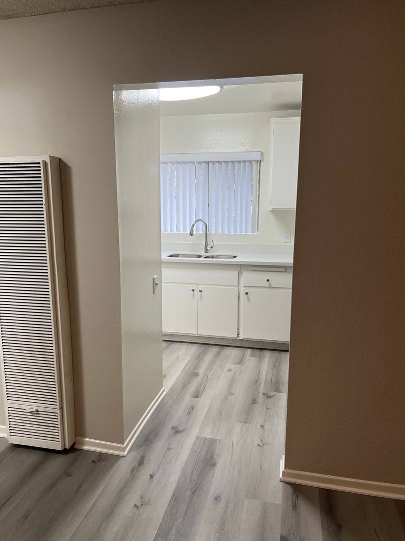 Apartment for rent at 6400 Lincoln Ave, Buena Park, CA 90620