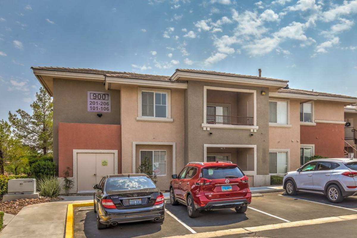 Condo for rent at 900 Duckhorn Court, Las Vegas, NV 89144