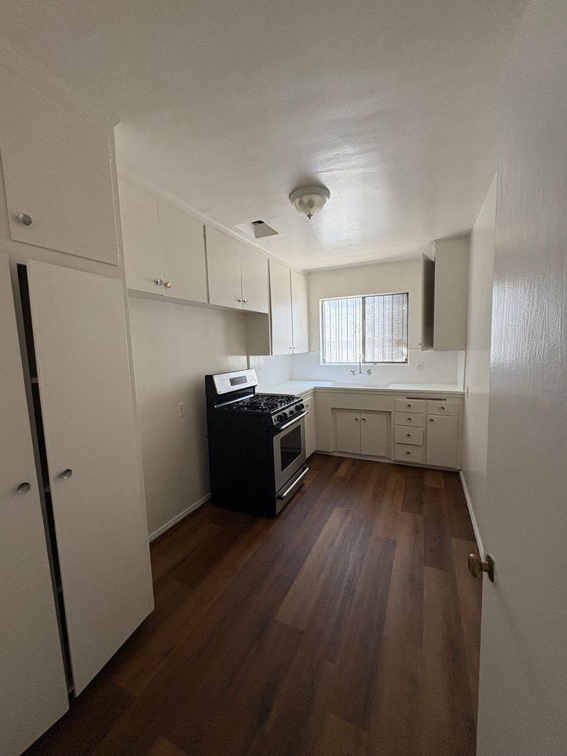 Apartment for rent at 131 S Occidental Blvd, Los Angeles, CA 90057