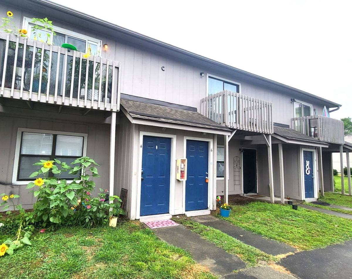 Townhouse for rent at 502 Oak Circle, Myrtle Beach, SC 29588