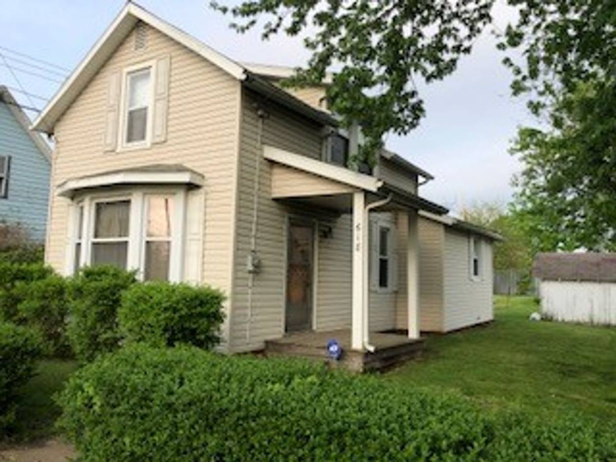 House for rent at 618 Young Ave NE, Canton, OH 44704
