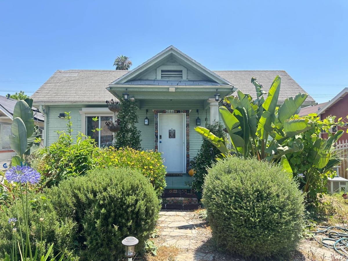House for rent at 4166 S Harvard Blvd, Los Angeles, CA 90062