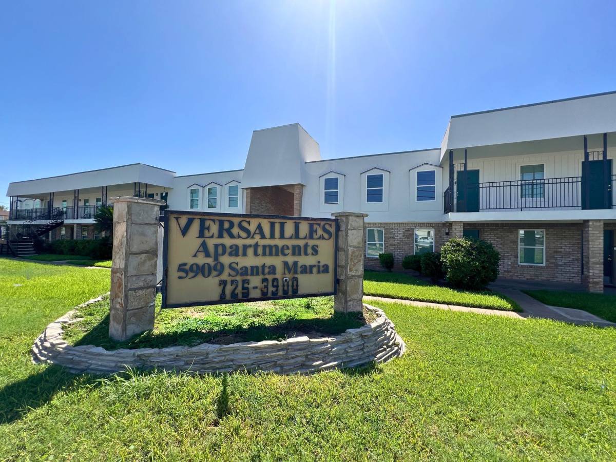 Apartment for rent at 5909 Santa Maria Ave, Laredo, TX 78041