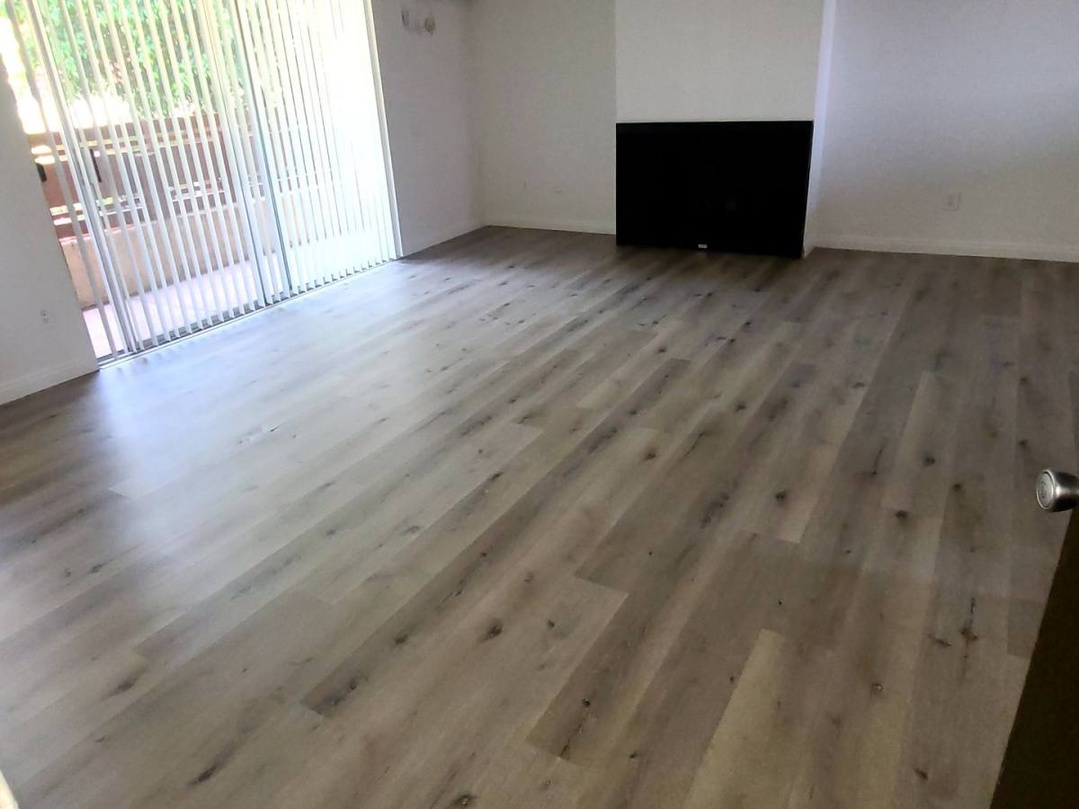 Apartment for rent at 909 Westbourne Dr, West Hollywood, CA 90069
