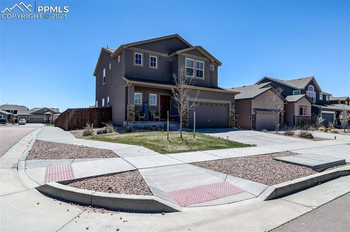 House for rent at 7691 Barraport Dr, Colorado Springs, CO 80908
