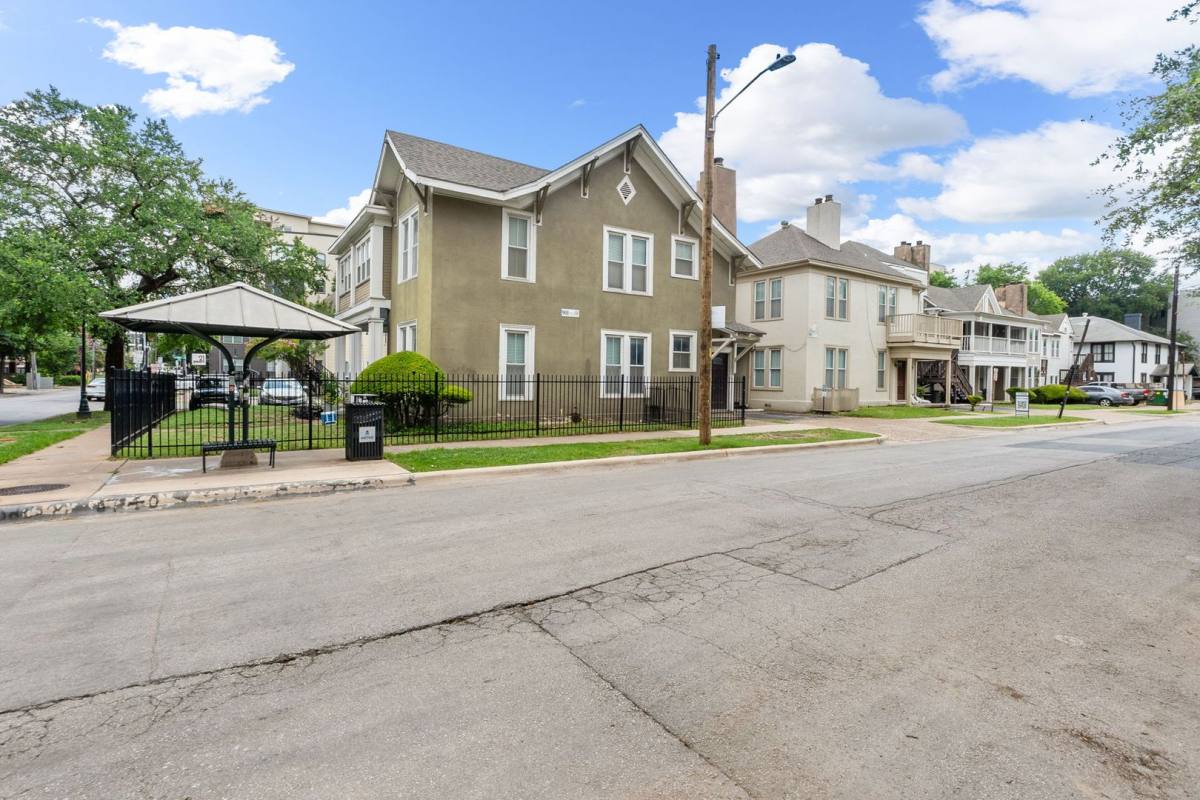 Townhouse for rent at 904 W 21st St, Austin, TX 78705
