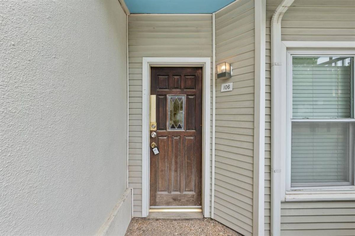 Townhouse for rent at Preservation Square, 904 W 21st St, Austin, TX 78705