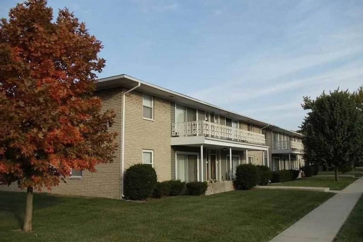 Apartment for rent at 1002 N Park Forest Dr, Marion, IN 46952