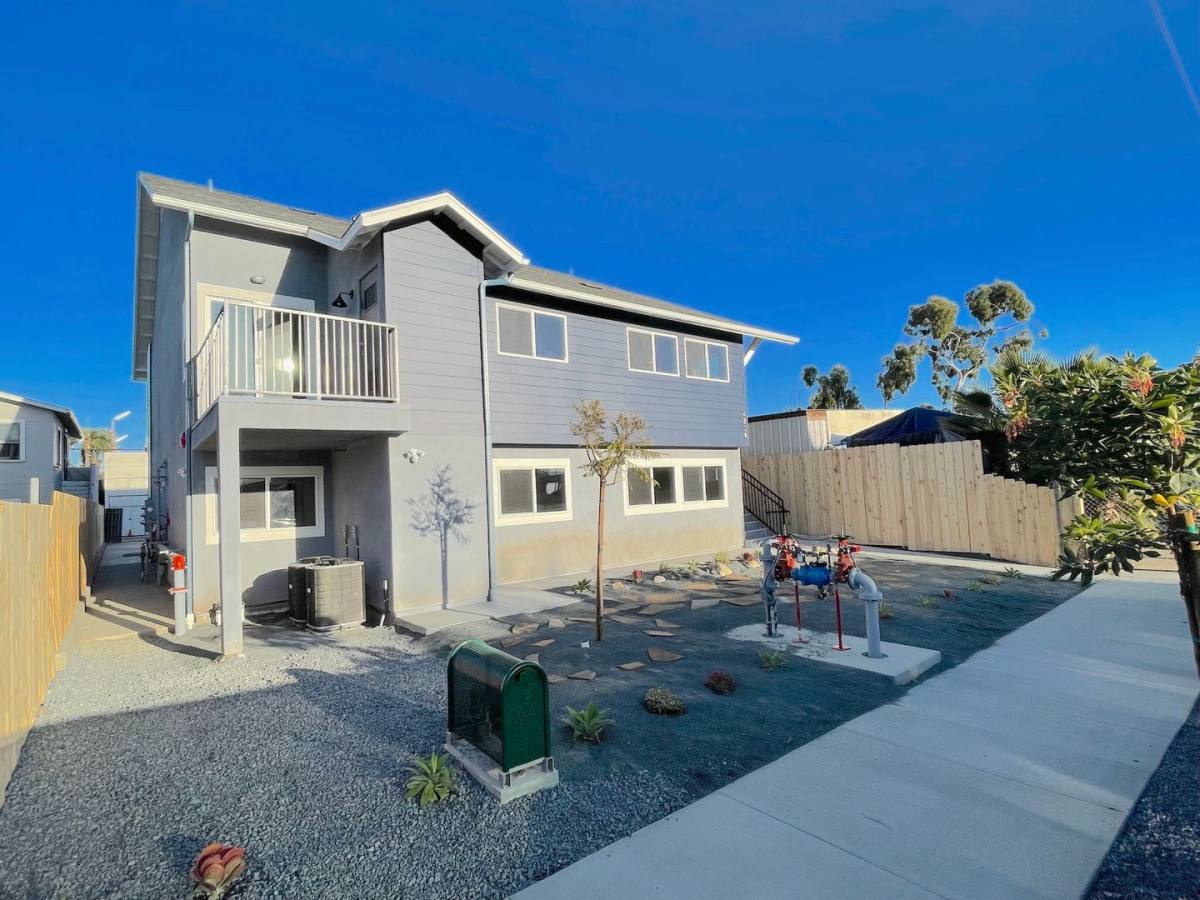 Apartment for rent at 4321 33rd St, San Diego, CA 92104