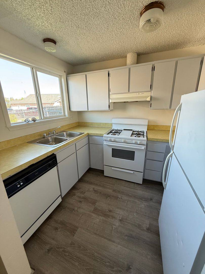 Apartment for rent at 2643-2645-2647-2649 Pear, Klamath Falls, OR 97603