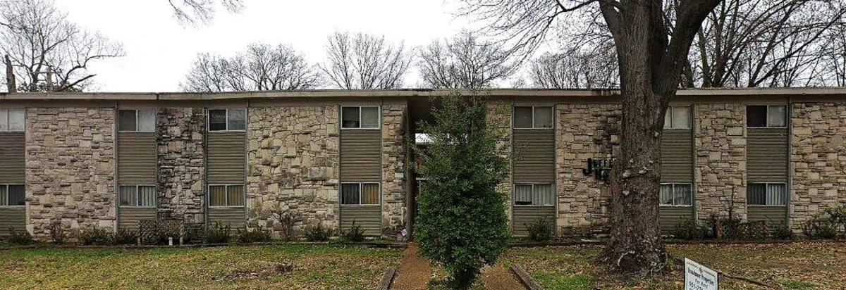 Apartment for rent at 2092 Jefferson Ave, Memphis, TN 38104