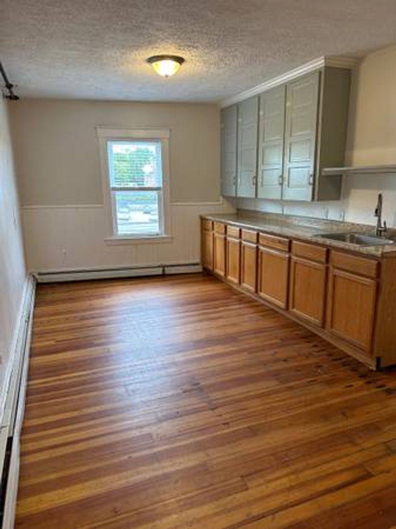Apartment for rent at 3 Clifford St, Biddeford, ME 04005
