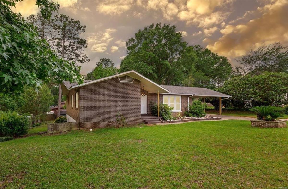 House for rent at 403 Ann St, Troy, AL 36079