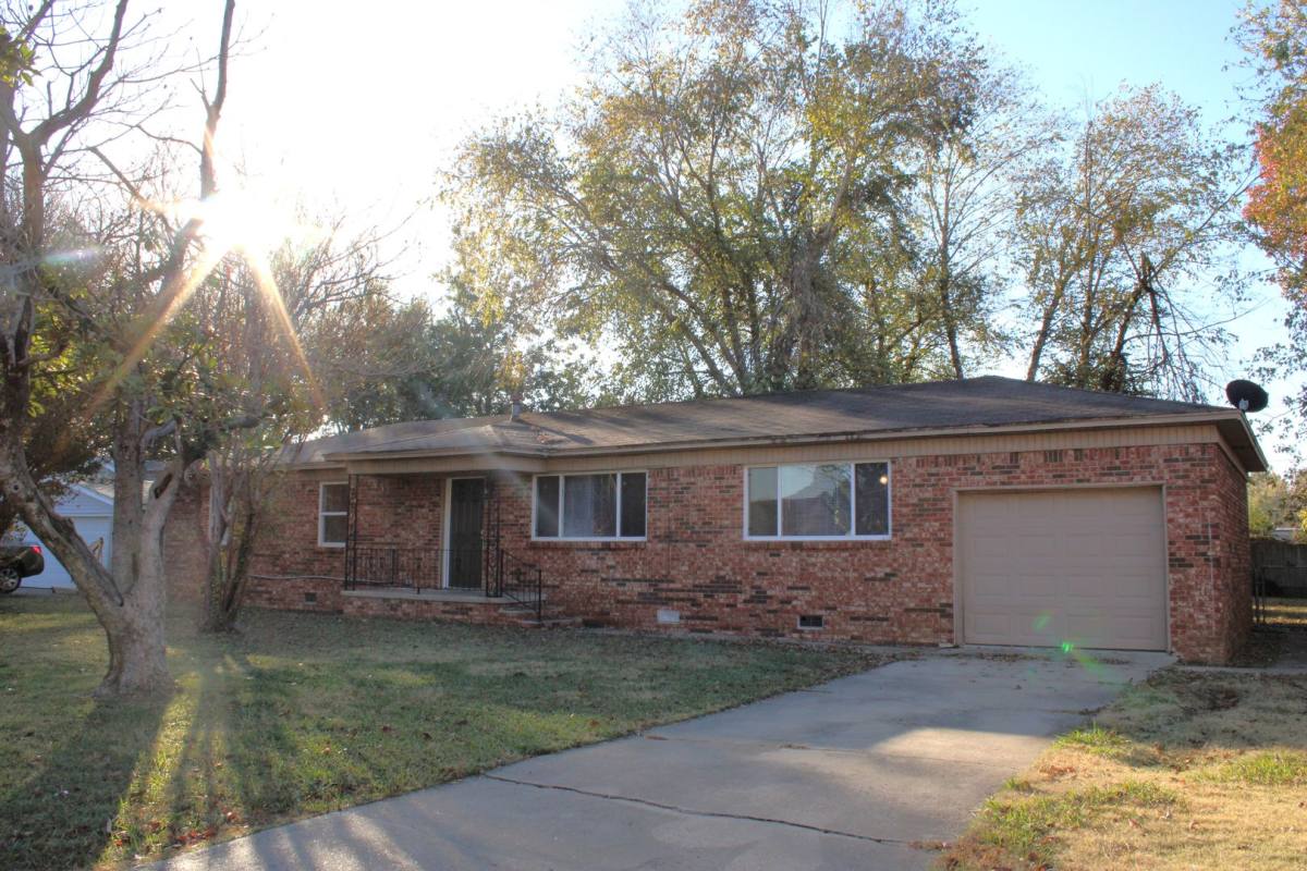 House for rent at 1816 Magnolia Dr, Fort Smith, AR 72908