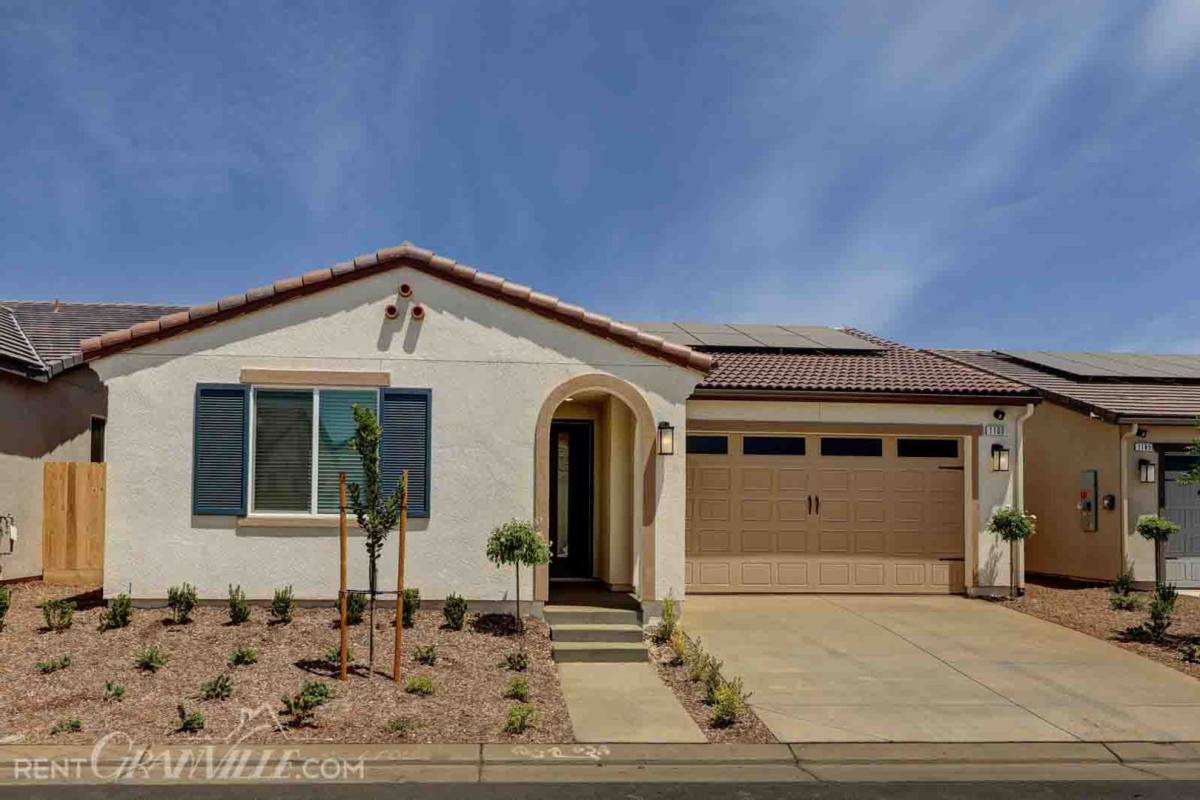 House for rent at 1169 Significant Way W, Madera, CA 93636