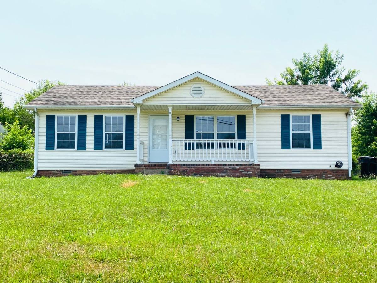 House for rent at 900 Van Buren Ave, Oak Grove, KY 42262