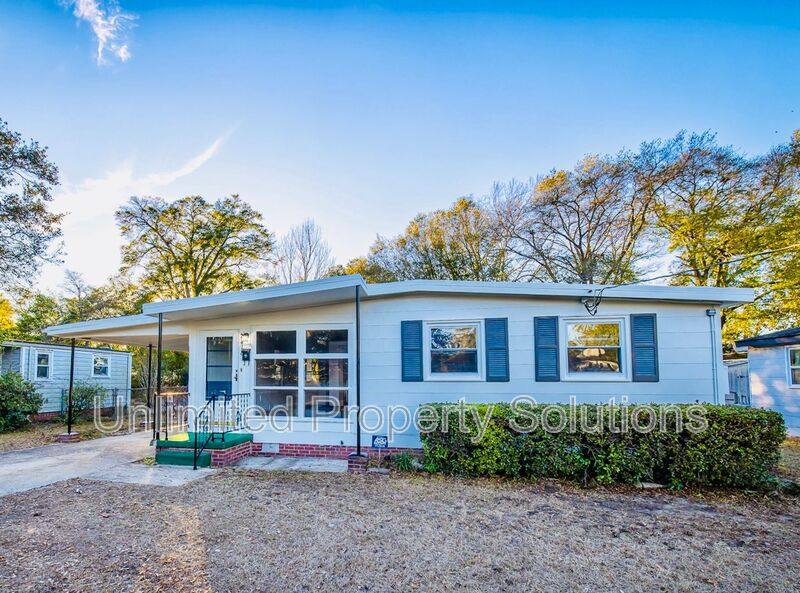 House for rent at 2418 Monroe St, Wilmington, NC 28401