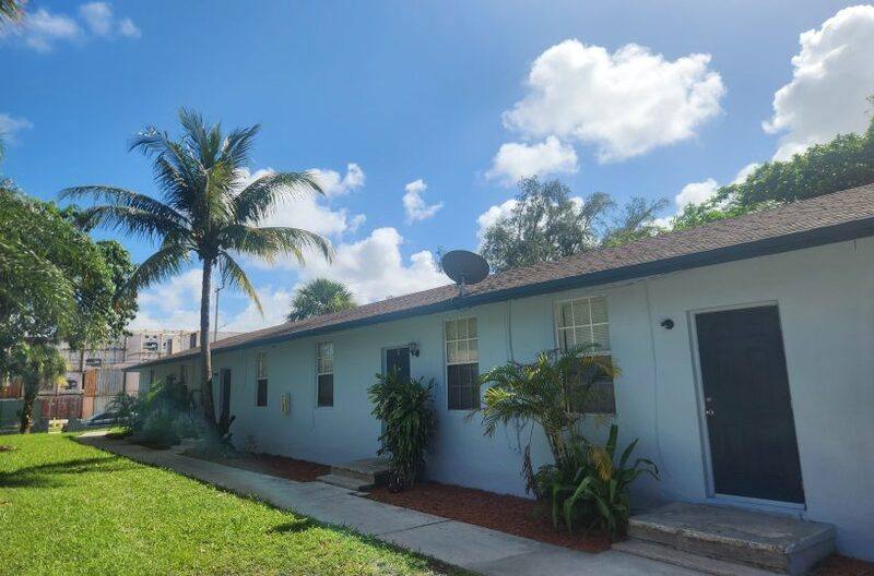 Apartment for rent at 128 W 10th St #4, West Palm Beach, FL 33404