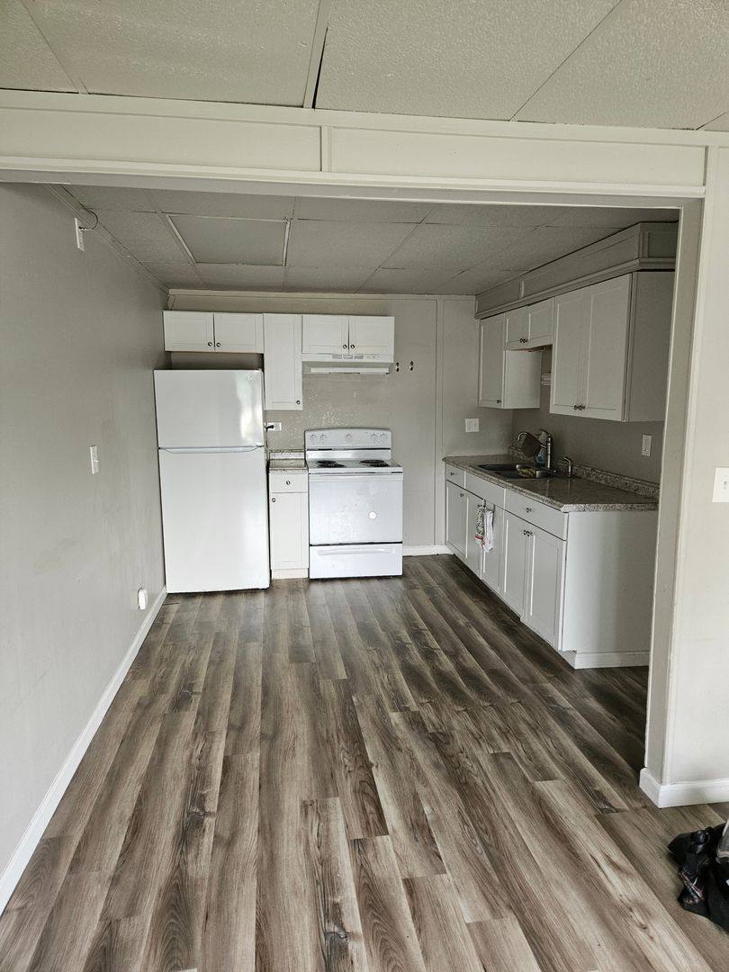 Apartment for rent at 1651 E Mason St, Green Bay, WI 54302