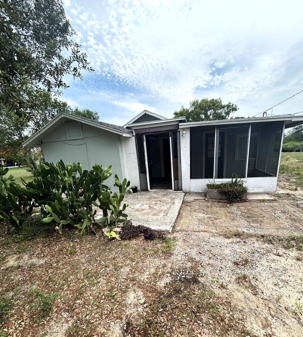 House for rent at 1319 S Mount Homer Rd, Tavares, FL 32778