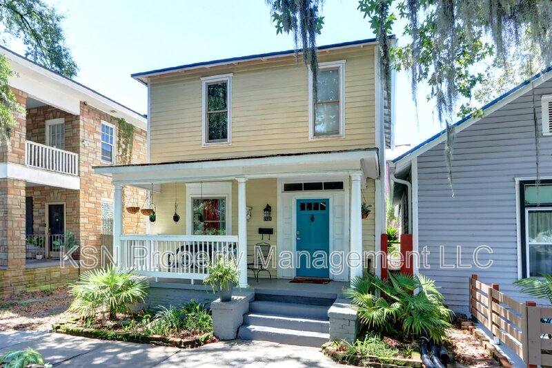 House for rent at 2121 Price St, Savannah, GA 31401