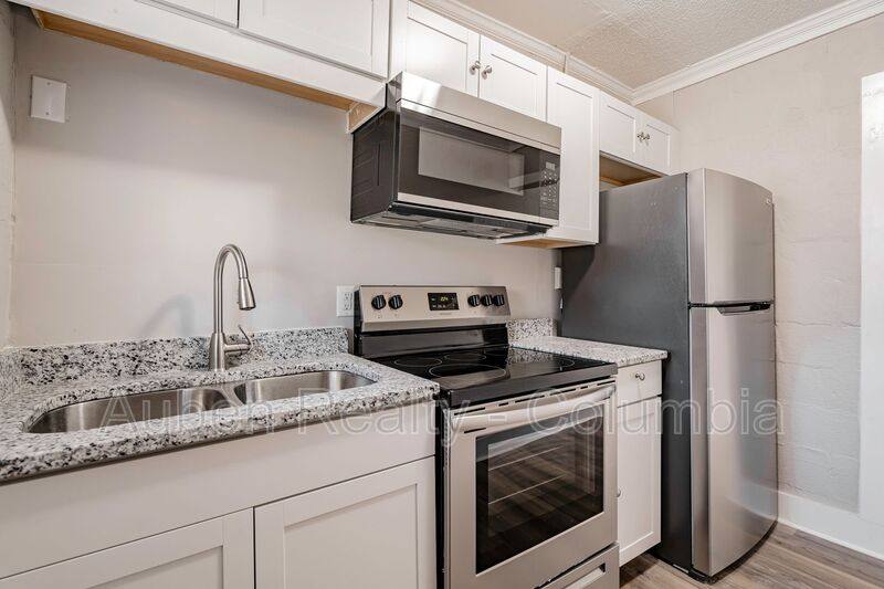 Apartment for rent at 1218 Gregg St, Columbia, SC 29201