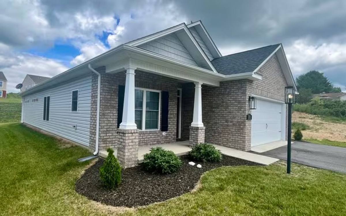 House for rent at 115 Vinnie Ave, Christiansburg, VA 24073