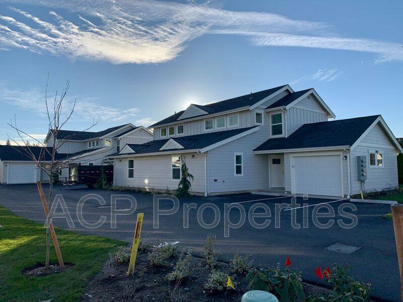 Townhouse for rent at 2046 Aaron Dr #A, Lynden, WA 98264