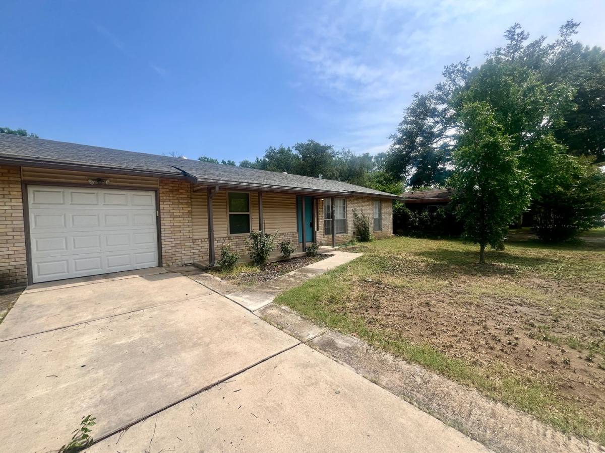 House for rent at 5019 Ed White, San Antonio, TX 78219