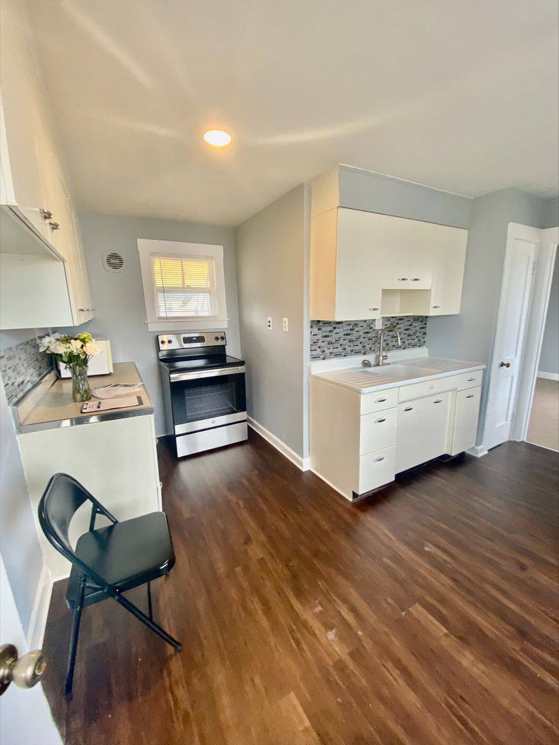 Apartment for rent at 74 Carlisle St, Lowell, MA 01852