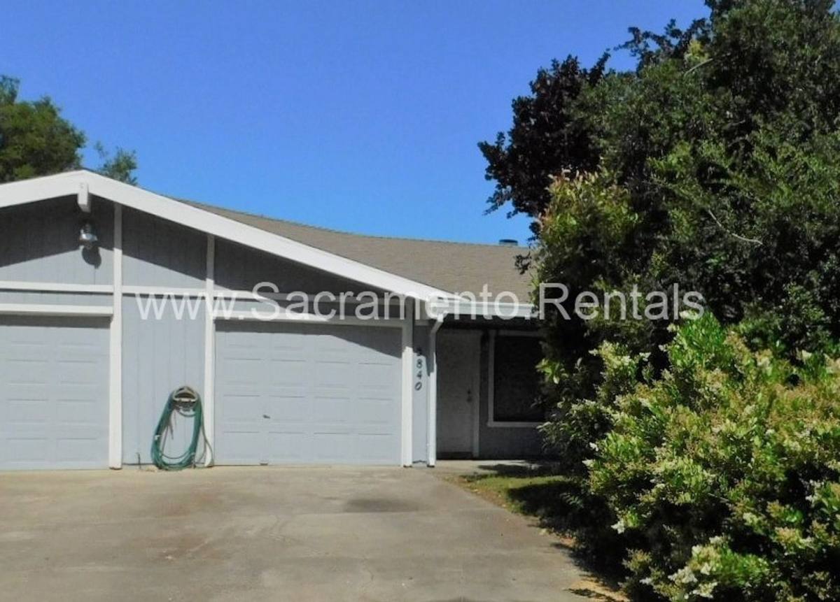 House for rent at 5840 Shelldrake Court, Fair Oaks, CA 95628