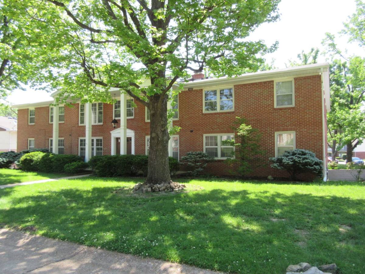 Condo for rent at 604 Thunderbird, Chesterfield, MO 63017