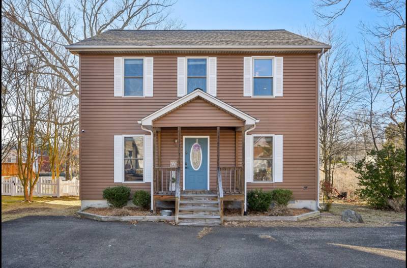 House for rent at 4922 Lerch Dr, Shady Side, MD 20764