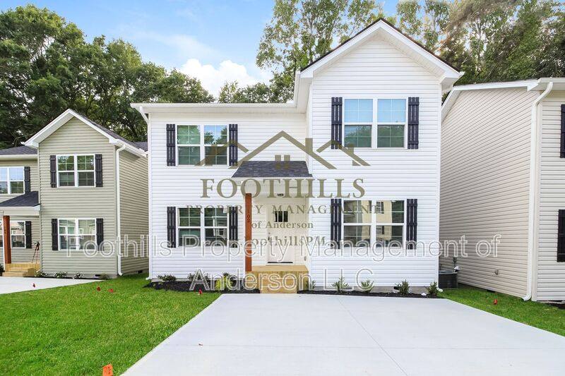 House for rent at 102 Crown Court, Williamston, SC 29697