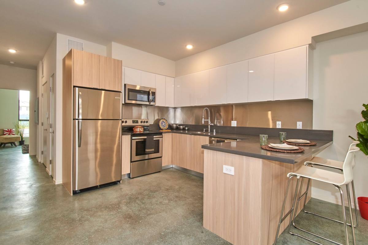 Apartment for rent at 2300 Beverly Blvd, Los Angeles, CA 90057