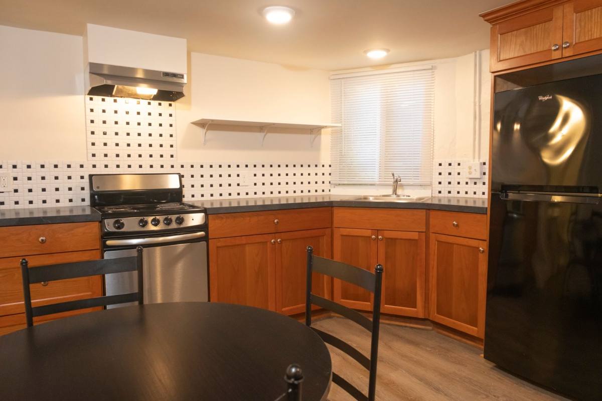 Apartment for rent at 2324 NW Johnson St, Portland, OR 97210