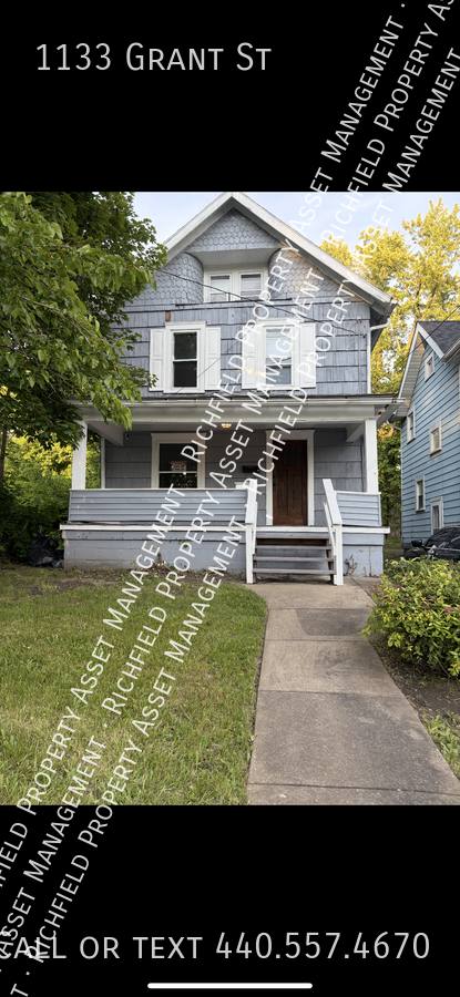House for rent at 1133 Grant St, Akron, OH 44301