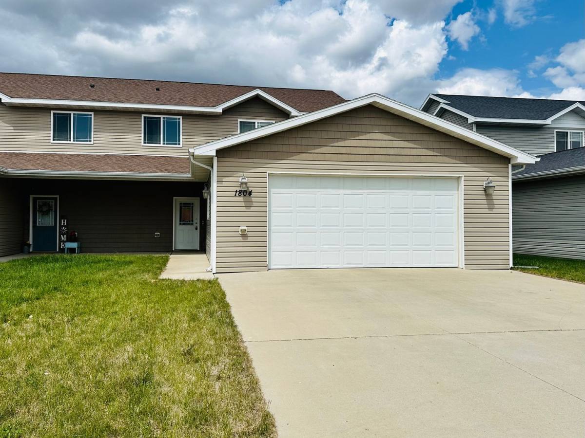 House for rent at 1804 23rd Ave NW, Minot, ND 58703