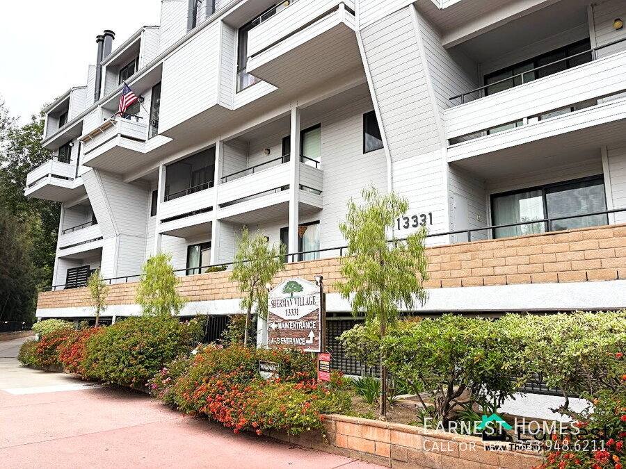 Condo for rent at 13331 Moorpark St #334, Sherman Oaks, CA 91423