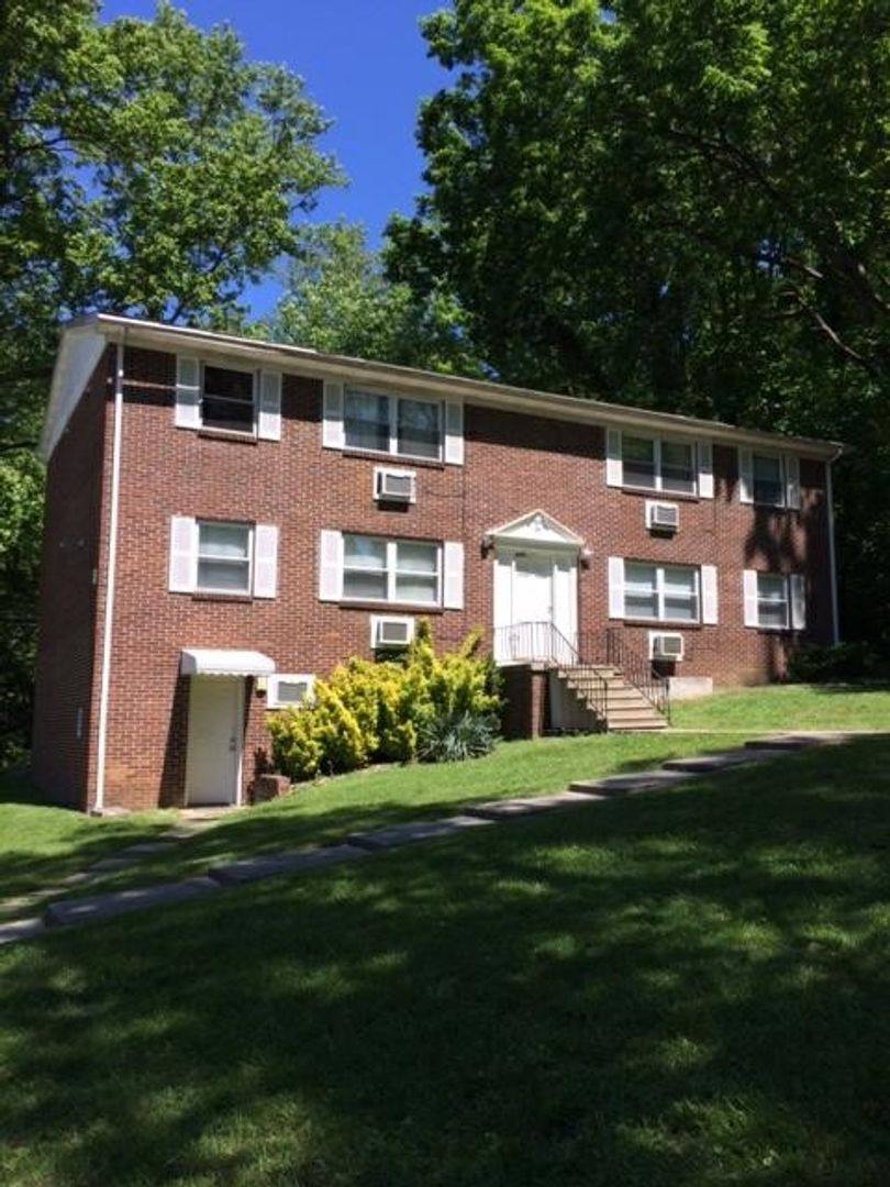 Apartment for rent at 130 & 136 Holston Court, Knoxville, TN 37914