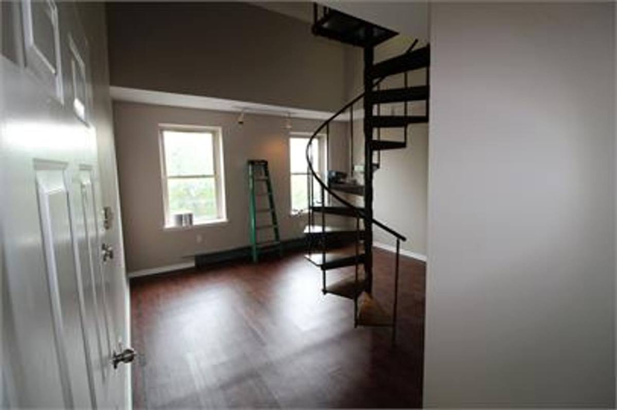 Apartment for rent at 614 Armandale St, Pittsburgh, PA 15212