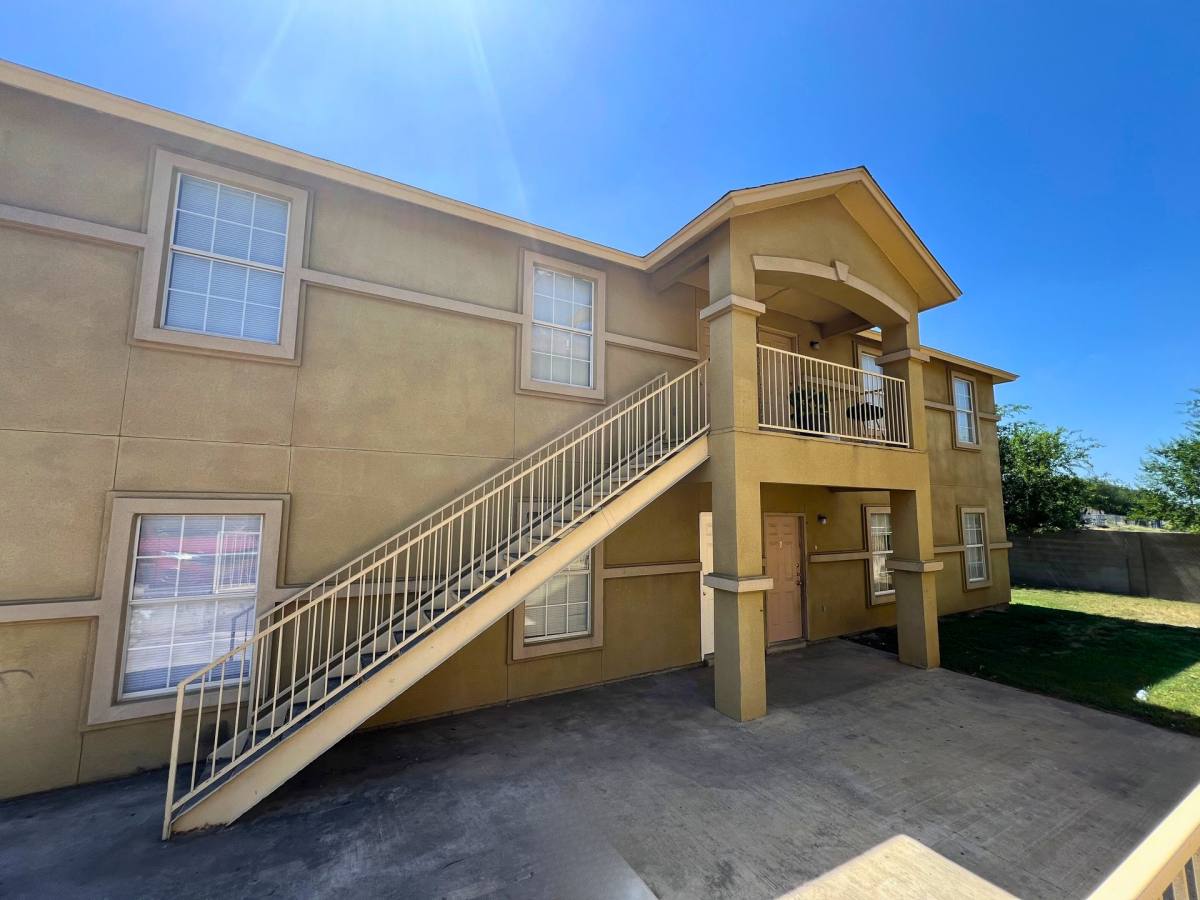 Apartment for rent at 3110 Potomac Loop, Laredo, TX 78046