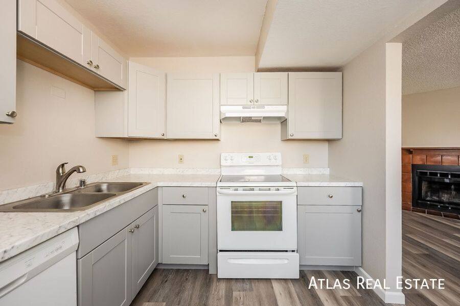 Apartment for rent at 3310 Cochran Dr #C, Colorado Springs, CO 80916