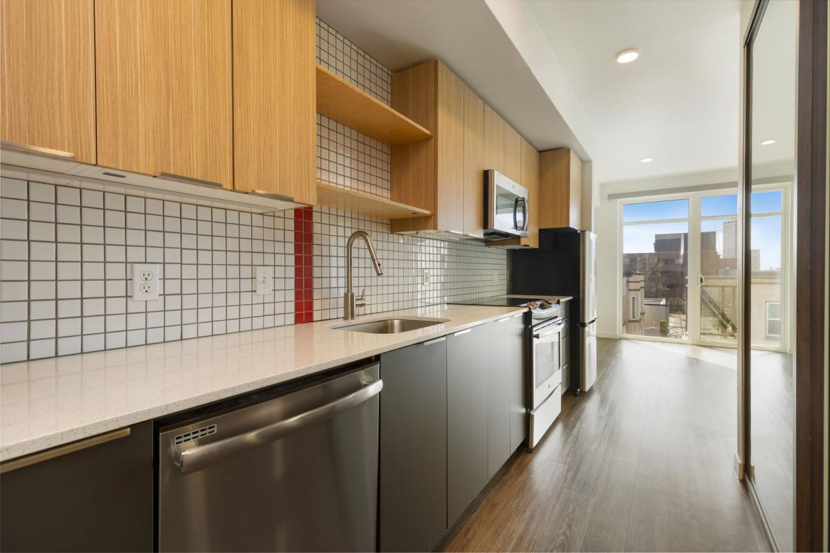 Apartment for rent at 840 E Denny Way, Seattle, WA 98122