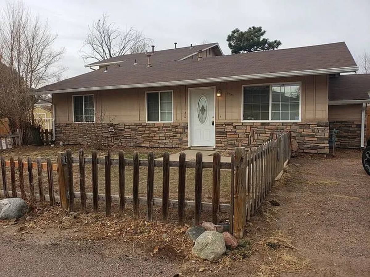 Townhouse for rent at 4270 Deerfield Hills Rd, Colorado Springs, CO 80916