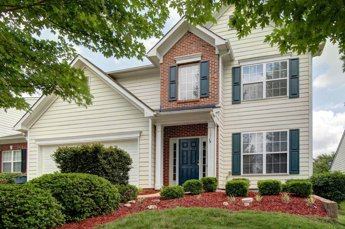 House for rent at 125 Morrocroft Lane, Mooresville, NC 28117